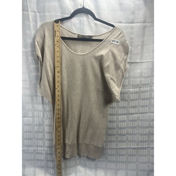 Outback Red Women Shirt Size S Color Tan - Picture 3 of 10